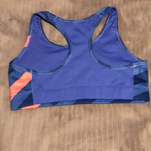 Nike Dri-Fit Sports Bra or Running top - Picture 4 of 5